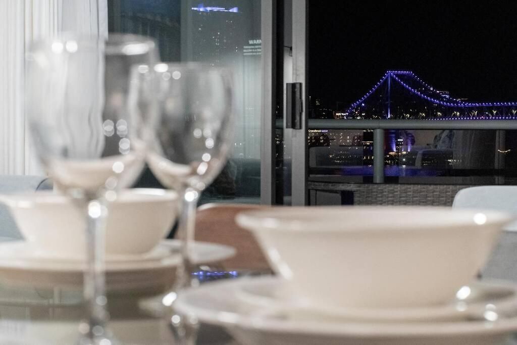 Story Bridge & River View 2b1b W Free Parking! - 84 Apartment Brisbane