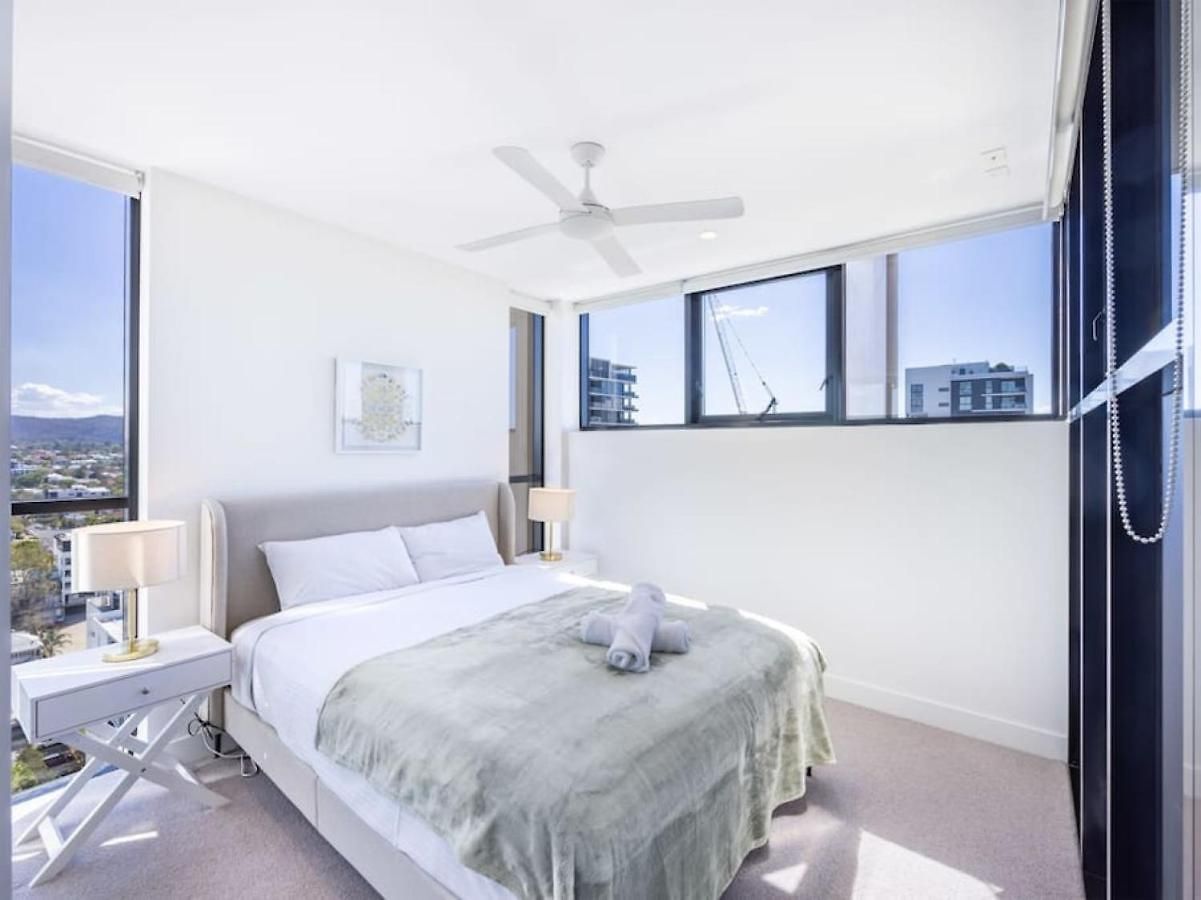 Conveniently Located 2br With Rooftop Pool At Milt Apartment Brisbane