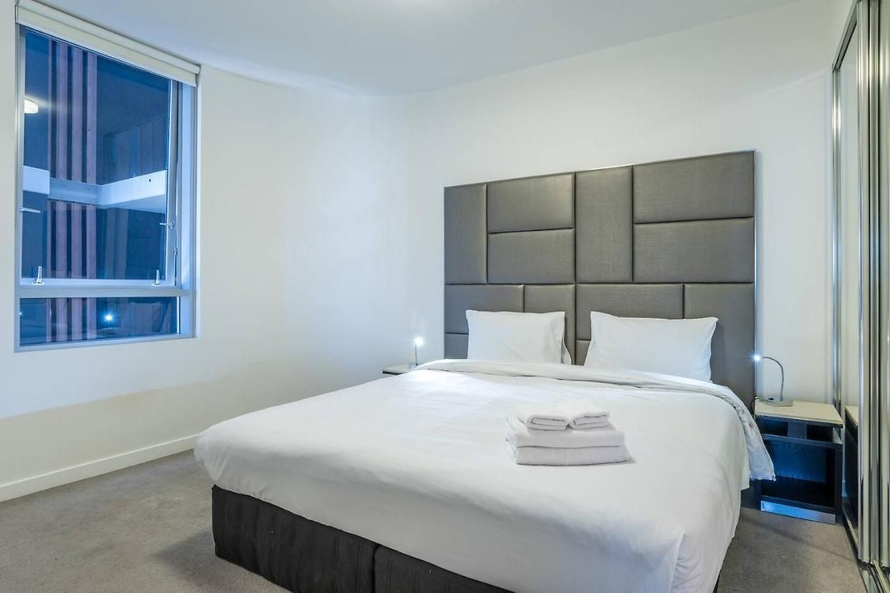 South View 2 Bedroom With Parking * Brisbane