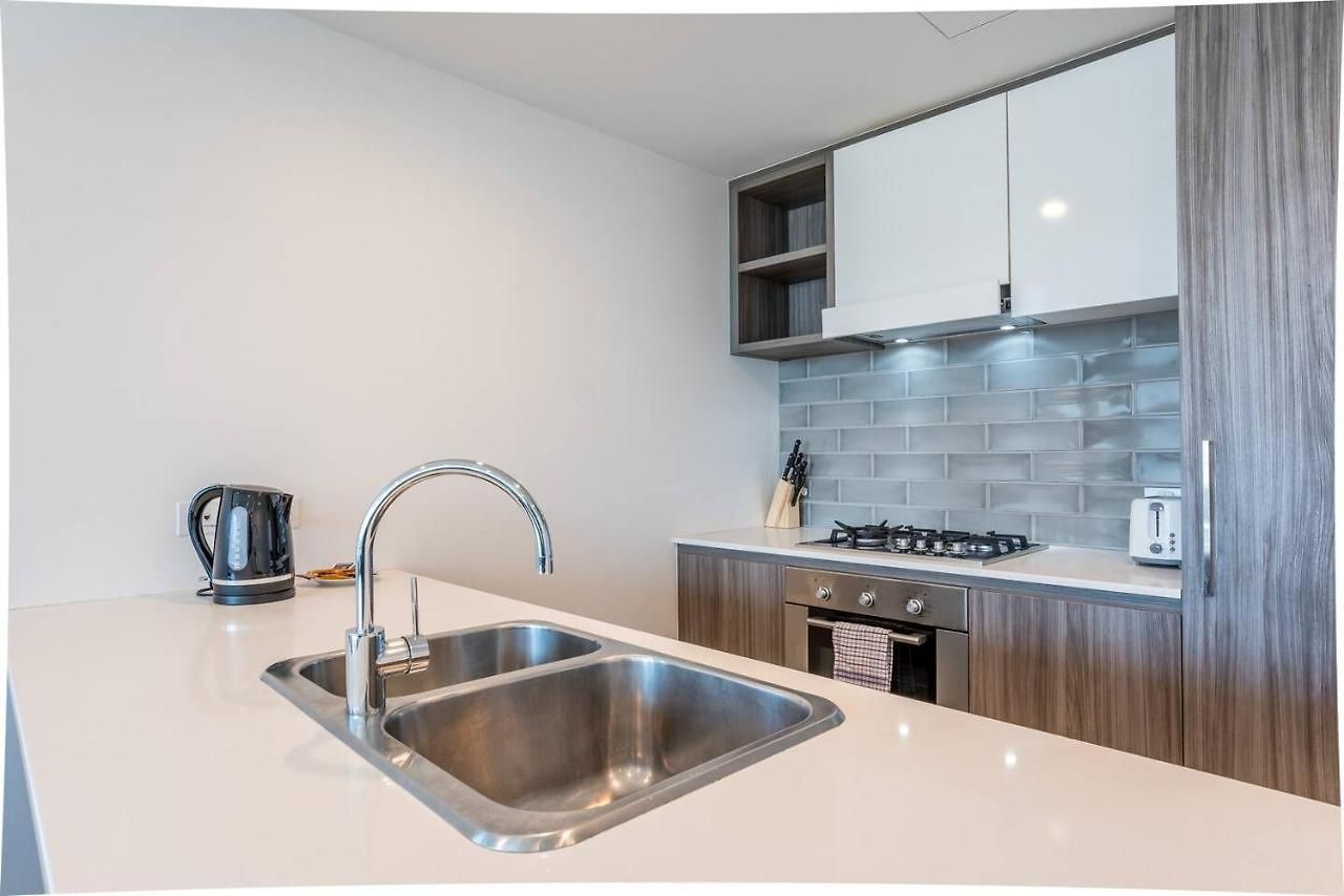 Apartment South View 2 Bedroom With Parking Brisbane
