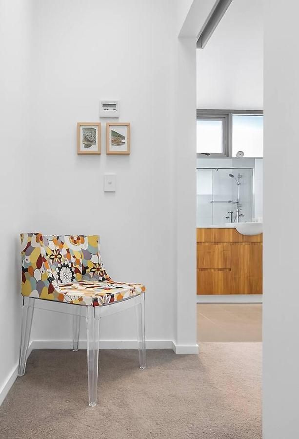 The Sun Catcher - A Trendy South Townhouse Holiday home *