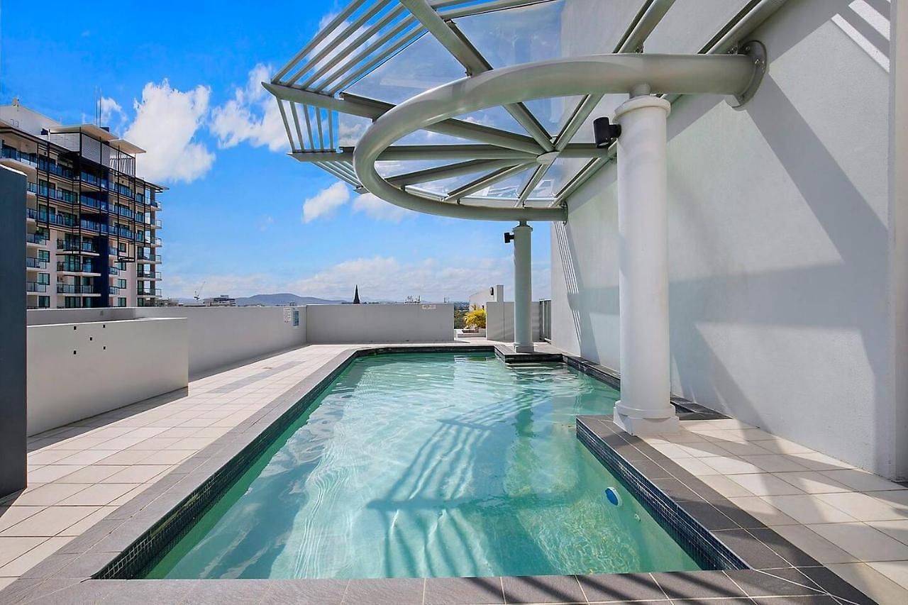 Apartment Of Brissie - Chic Resort-style Cbd Living Brisbane