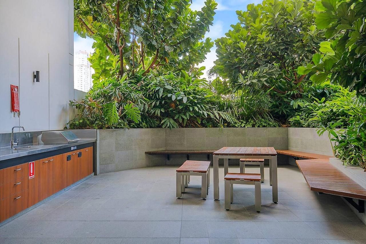 Soaring Skyline On Southside At Resort-style * Brisbane