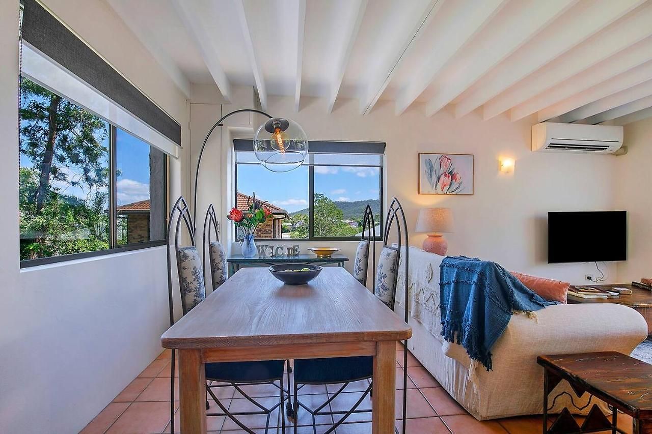 Tropical Dreaming In The Heart Of Indooroopilly Holiday home *