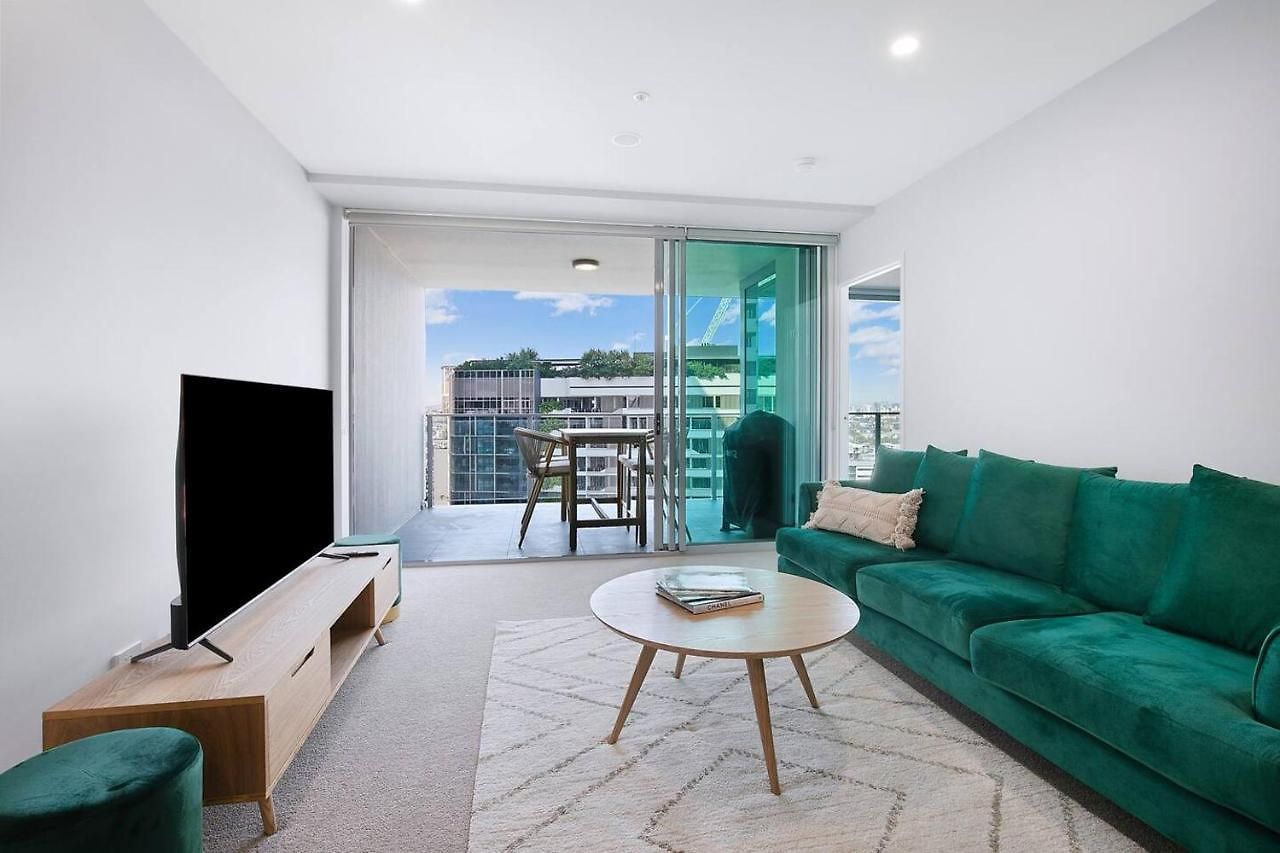 The Skyring - Effortless Resort-style Living