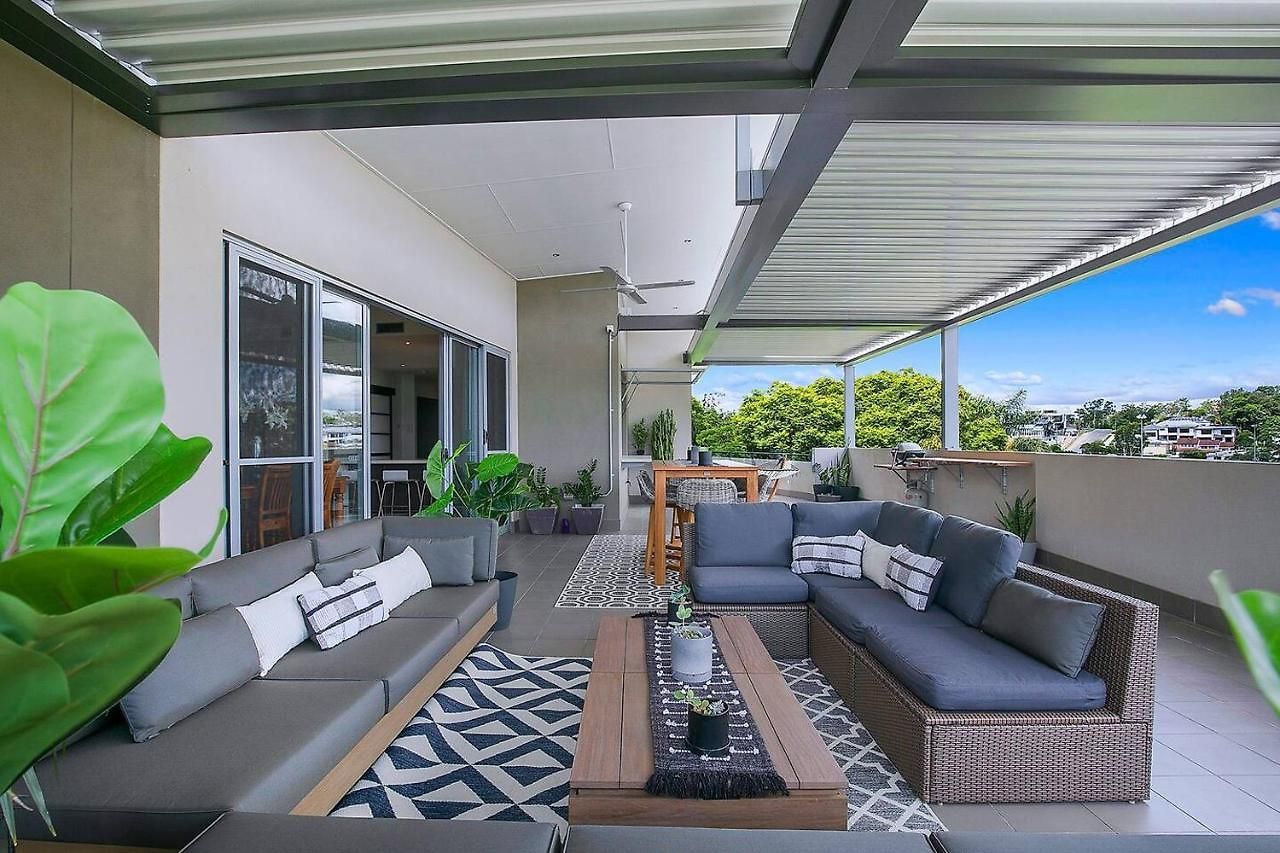 Of Taringa Penthouse With Sweeping Views Brisbane