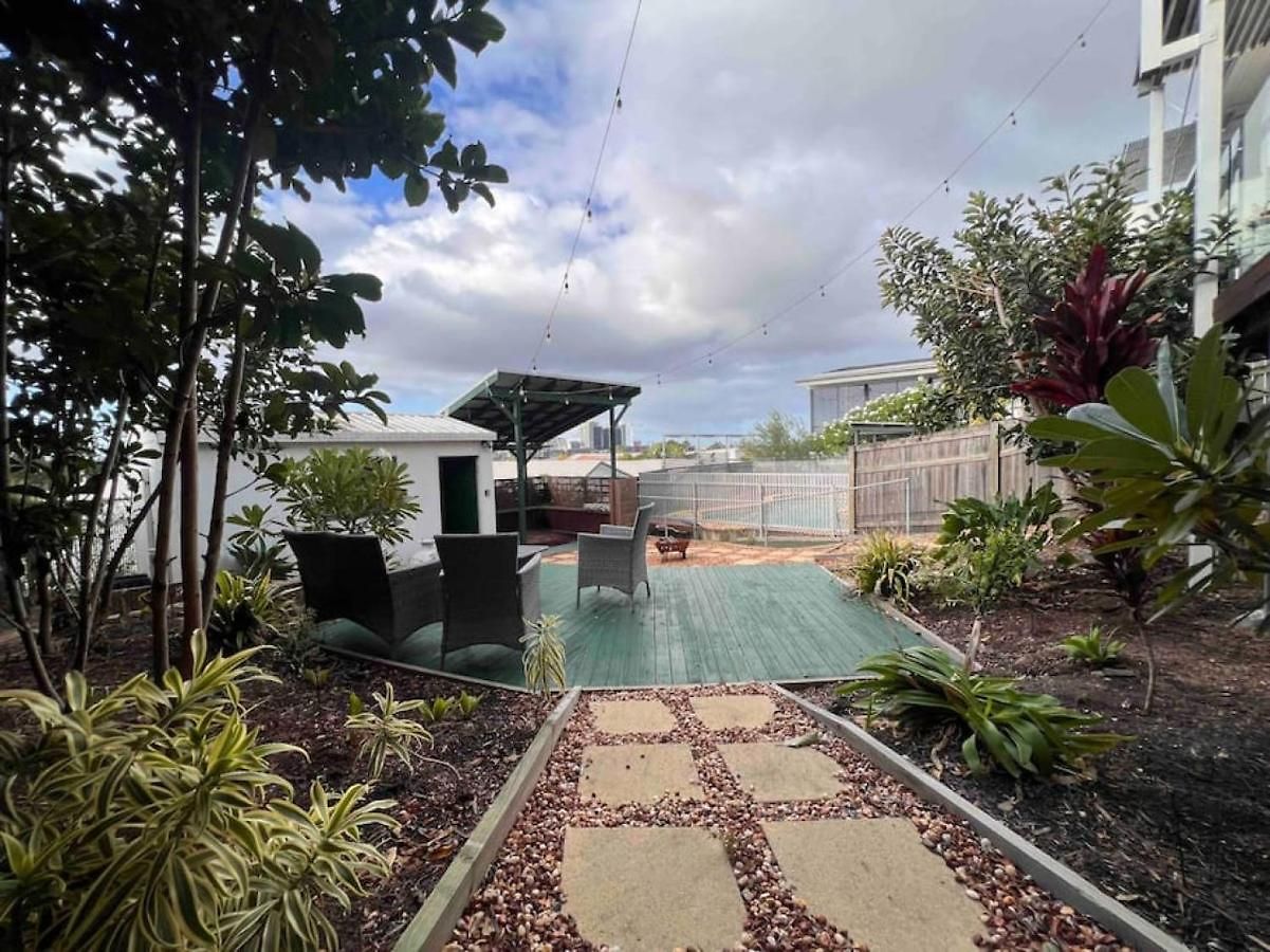 Bulimba * Brisbane
