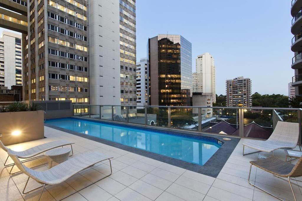 Cbd Studio, Balcony, Pool, Gym, Sauna Brisbane