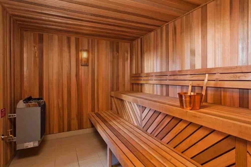Cbd Studio, Balcony, Pool, Gym, Sauna Apartment *