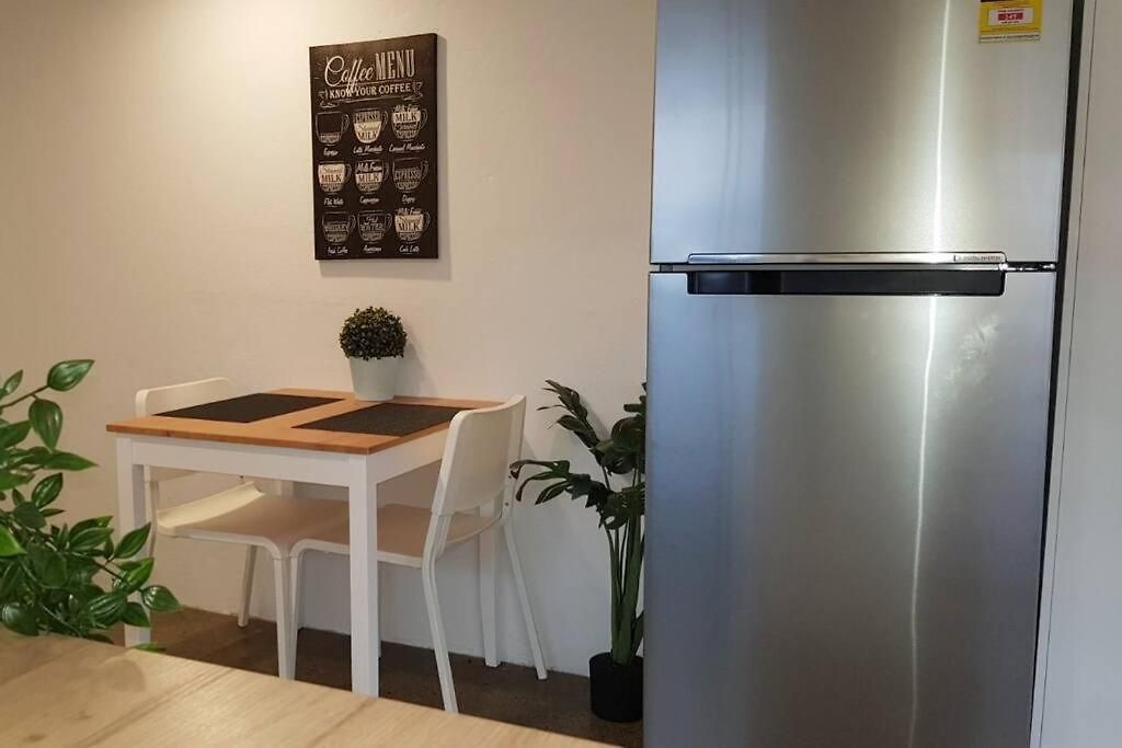 Cute & Comfy~close To Rbh,qut,vic Park,qld Ballet Apartment