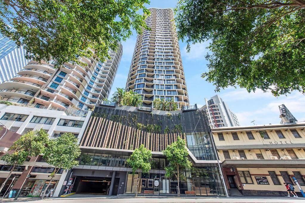 Living - 1bed,1bath,pool Apartment *
