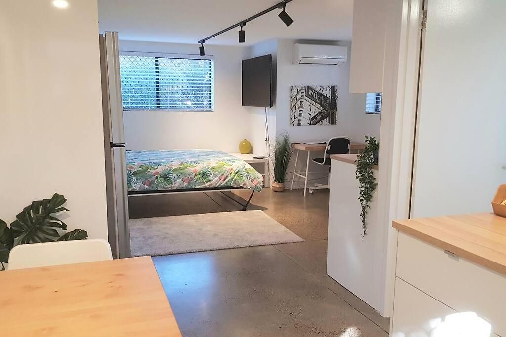 Cute & Comfy~close To Rbh,qut,vic Park,qld Ballet