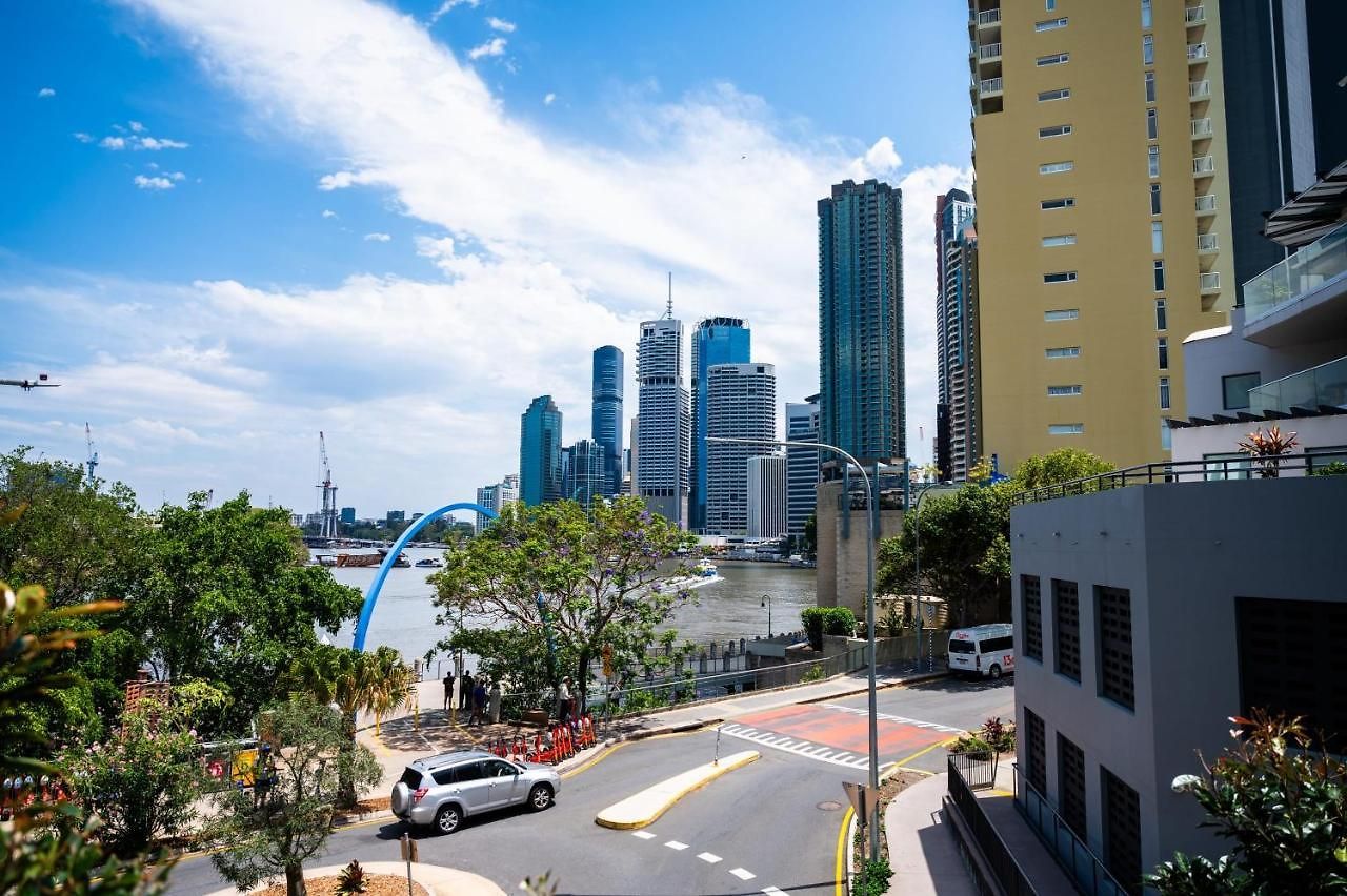 Apartment Story Bridge View With Parking And Pool Brisbane