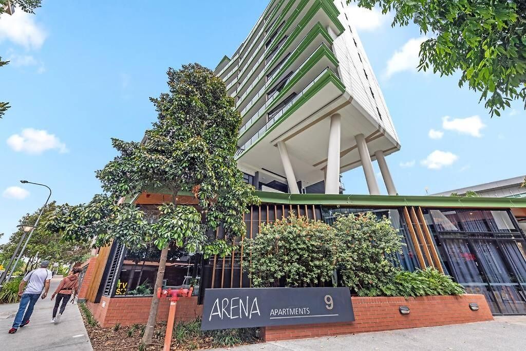 Apartment South Bank Sensational! ~ 1bed,1bath,1car,balcony