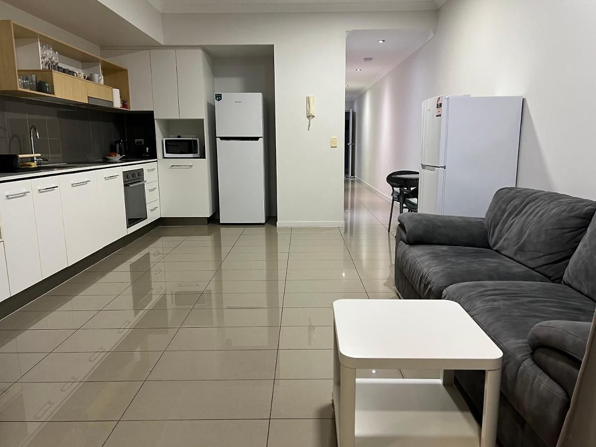 Fortitude Valley Sharing With Other Guests Homestay