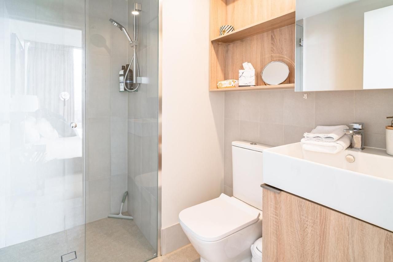 Lux 35th Floor 2br 2bath, Infinity Pool, Gym, Wifi *