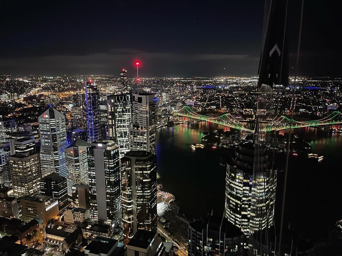 Panoramic 3-bedroom Skyscape With Free Parking