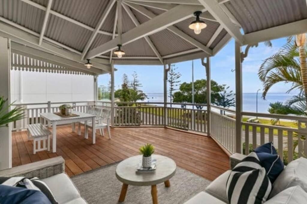 Bayside Living Apartment