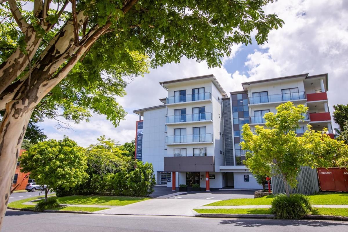 Essence Chermside Aparthotel 4*