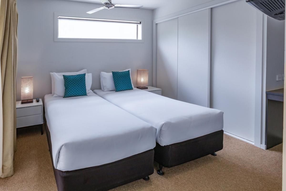 Essence Chermside 4*