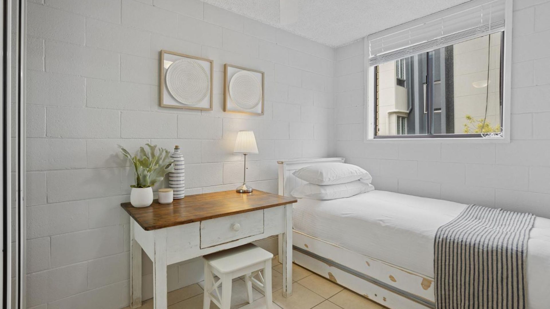 Inner Living In Quiet Location