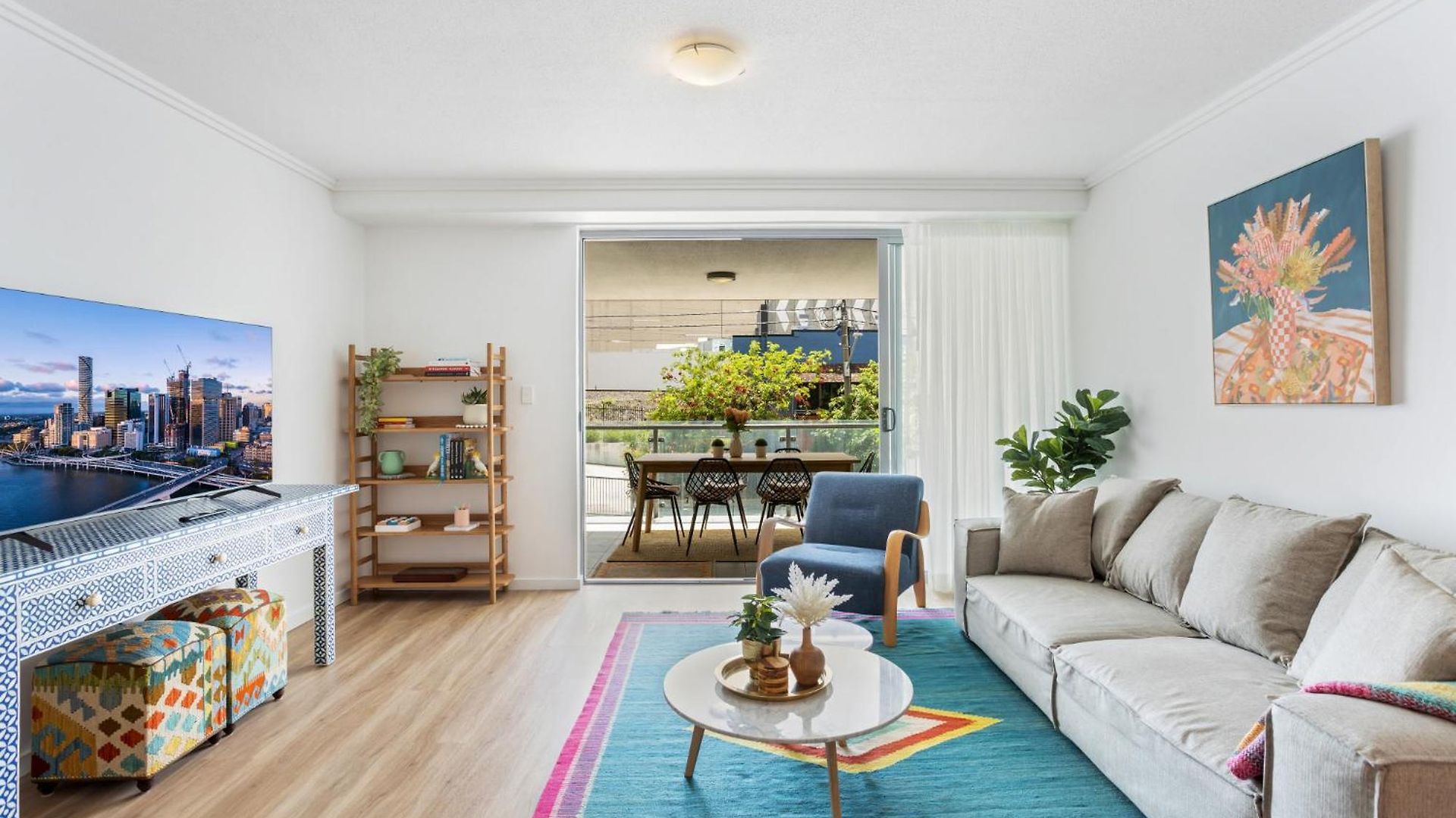 Spacious 2-bed Unit In Heart Of South * Brisbane