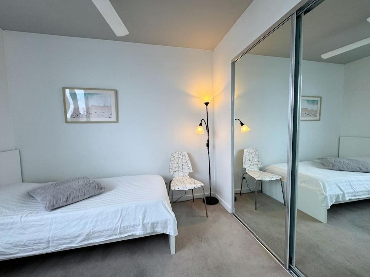 Modern Homely 2br W Parking Bowen Hills