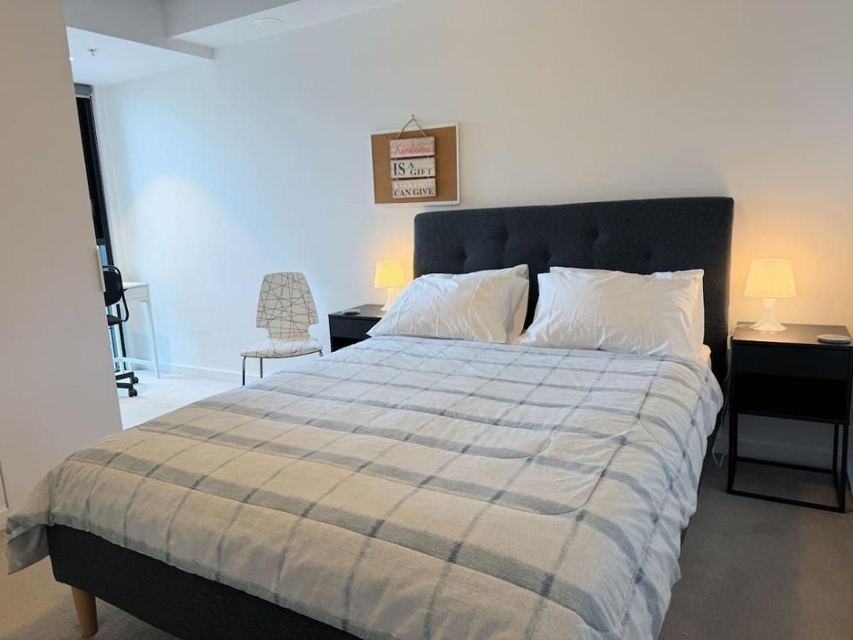 Apartment Modern Homely 2br W Parking Bowen Hills *