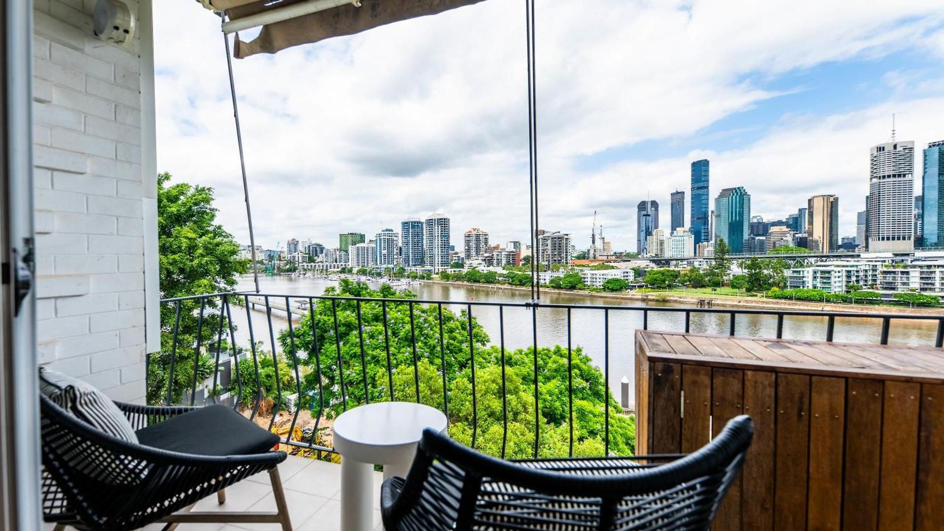 Apartment & Story Bridge View 2 Bedrooms Unit W Parking Brisbane