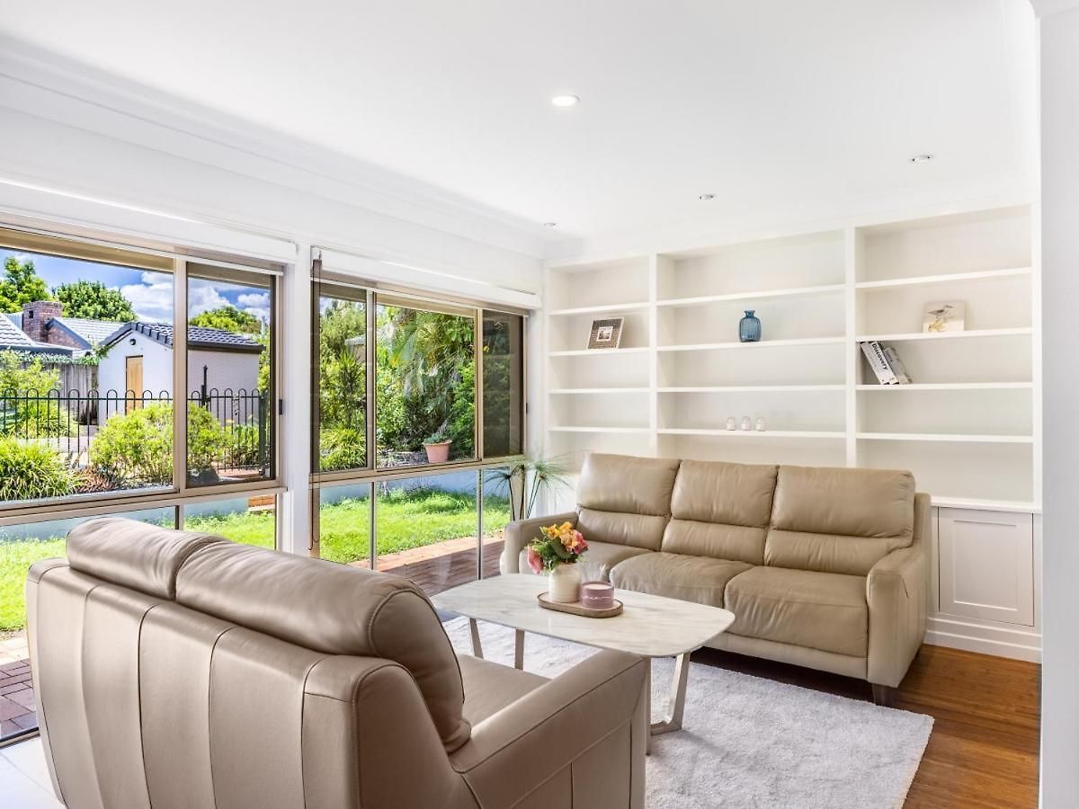 Modern 5bedroom House W Outdoor Pool Robertson Holiday home Brisbane
