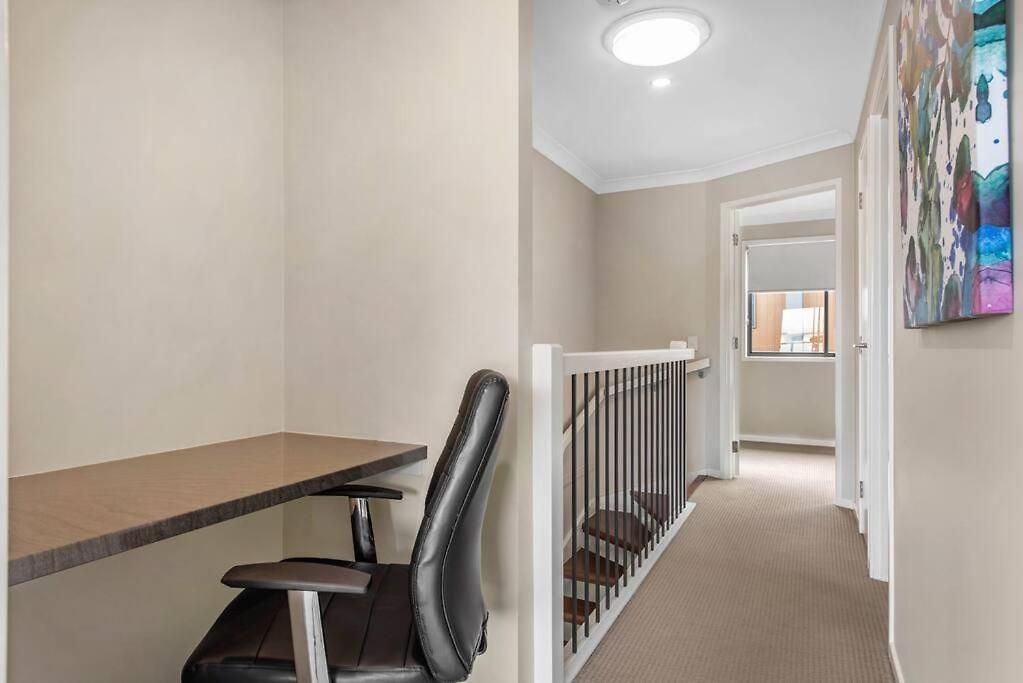 Spacious + Convenient! 3bed/2.5bath/1car~townhouse Holiday home Brisbane