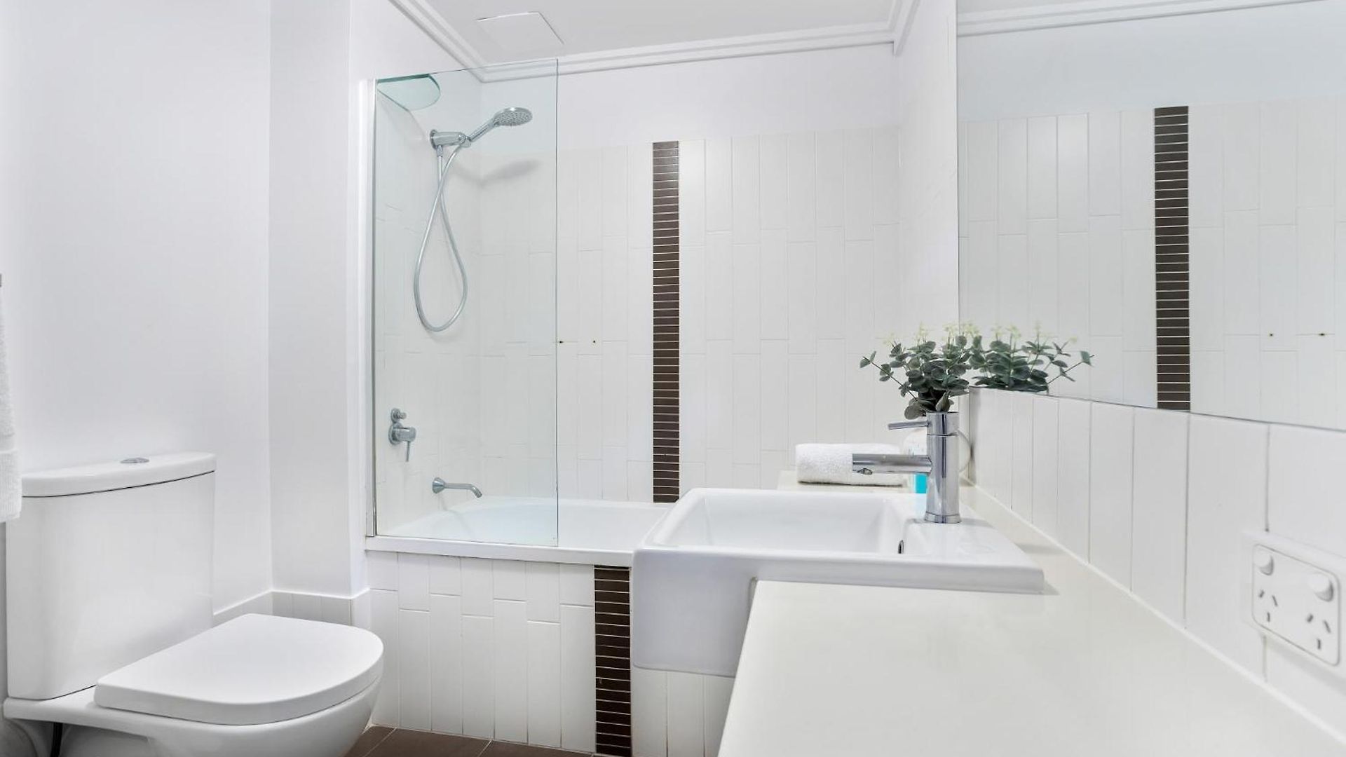 Apartment Spacious 2-bed Unit In Heart Of South
