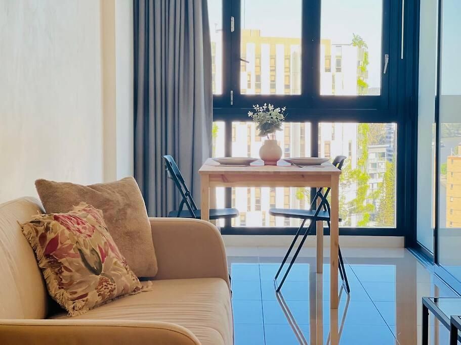 Cassa Toowong - Convenient 1b At Location With Parking Managed By The Cassa Apartment