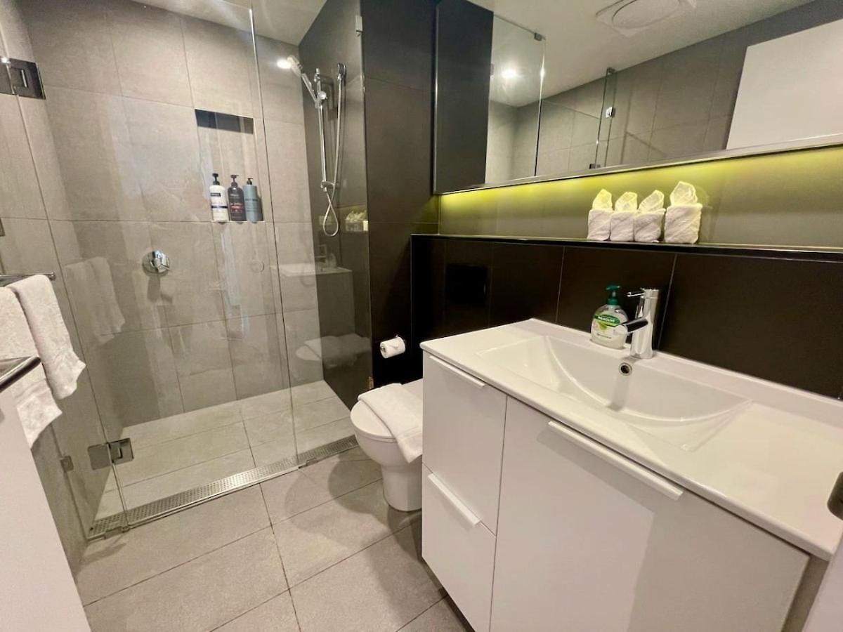Modern Homely 2br W Parking Bowen Hills Brisbane