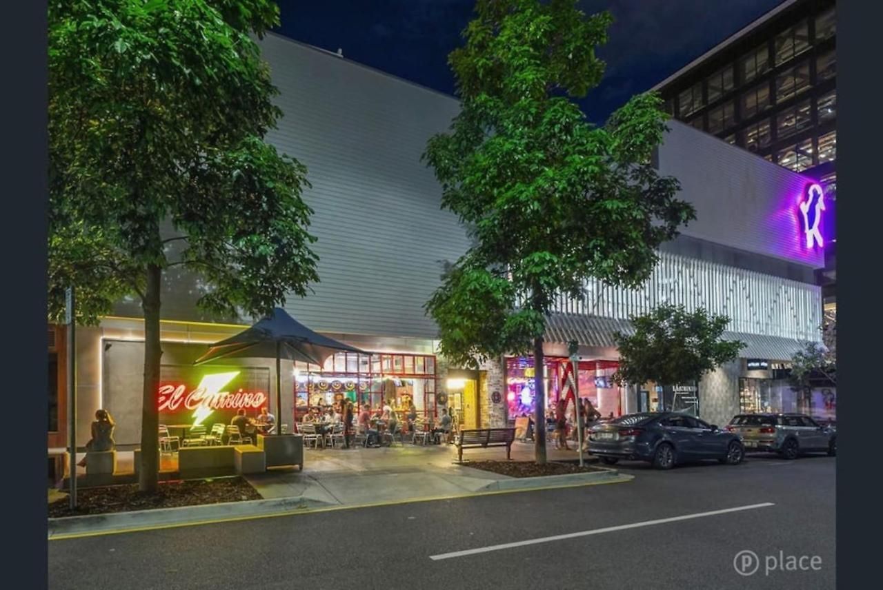 Modern Homely 2br W Parking Bowen Hills *