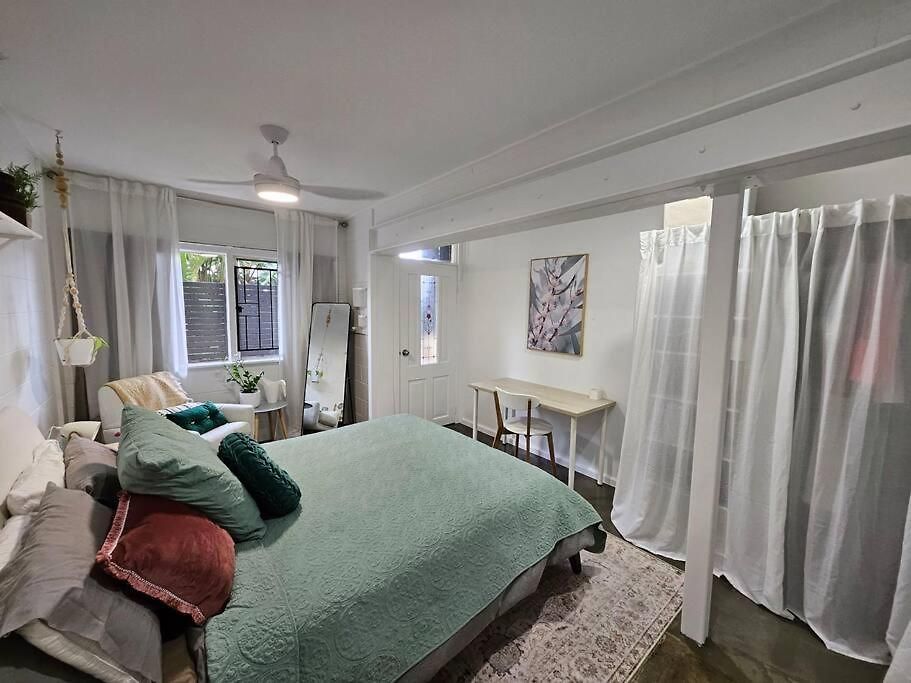 Prime Location: Just Steps Away From Oxford Street Apartment Brisbane