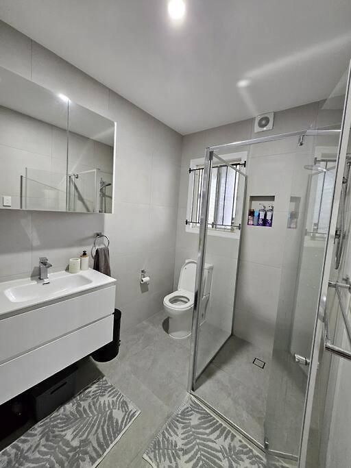 Prime Location: Just Steps Away From Oxford Street Brisbane