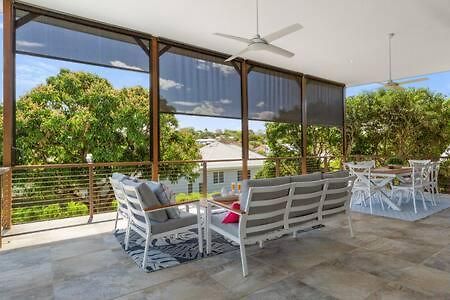 Holiday home 5bdr Ultimate Family Retreat Pool Toys Galore *