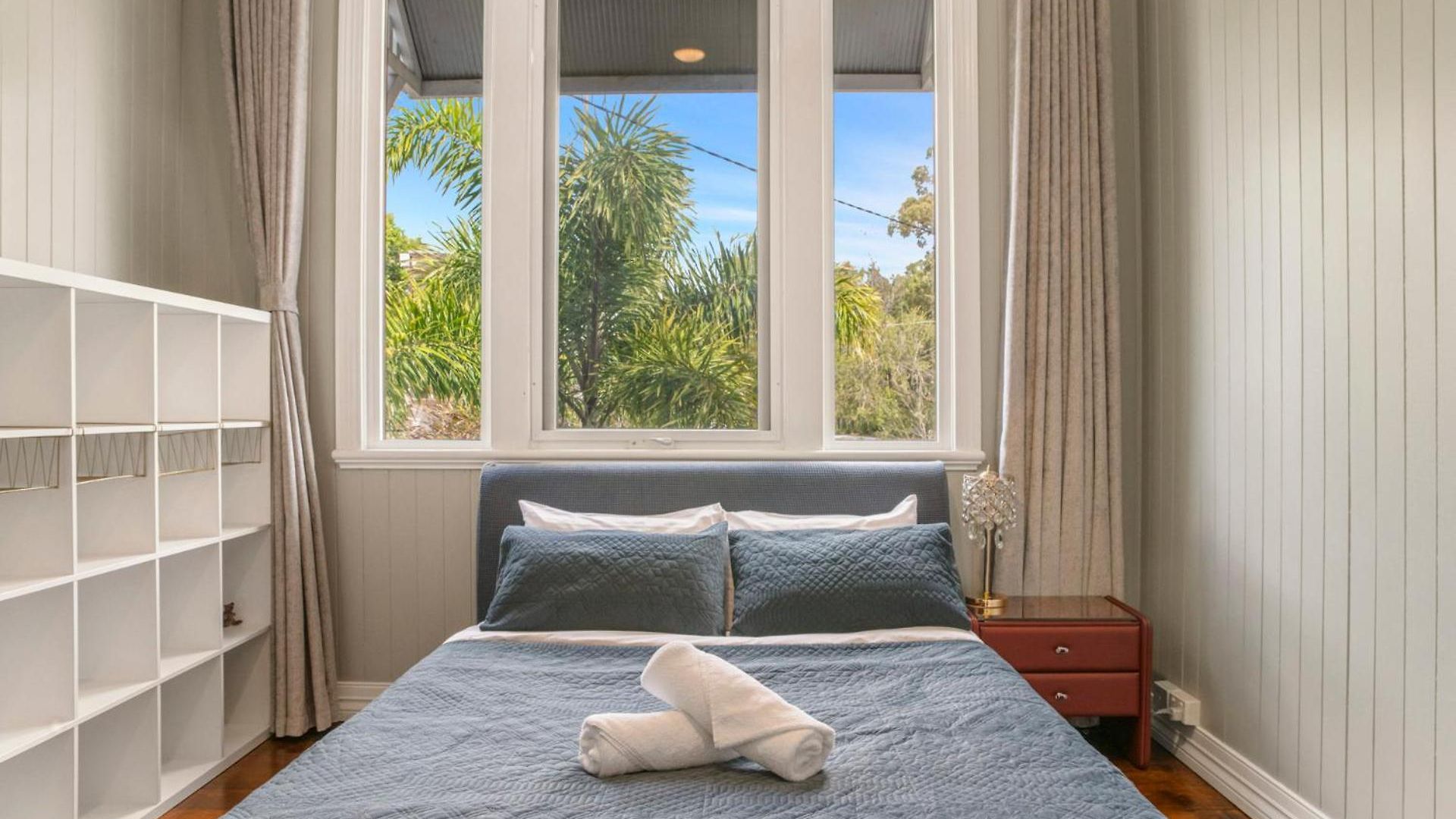 5br Queenslander - Walk To The Gabba - Sleeps 10