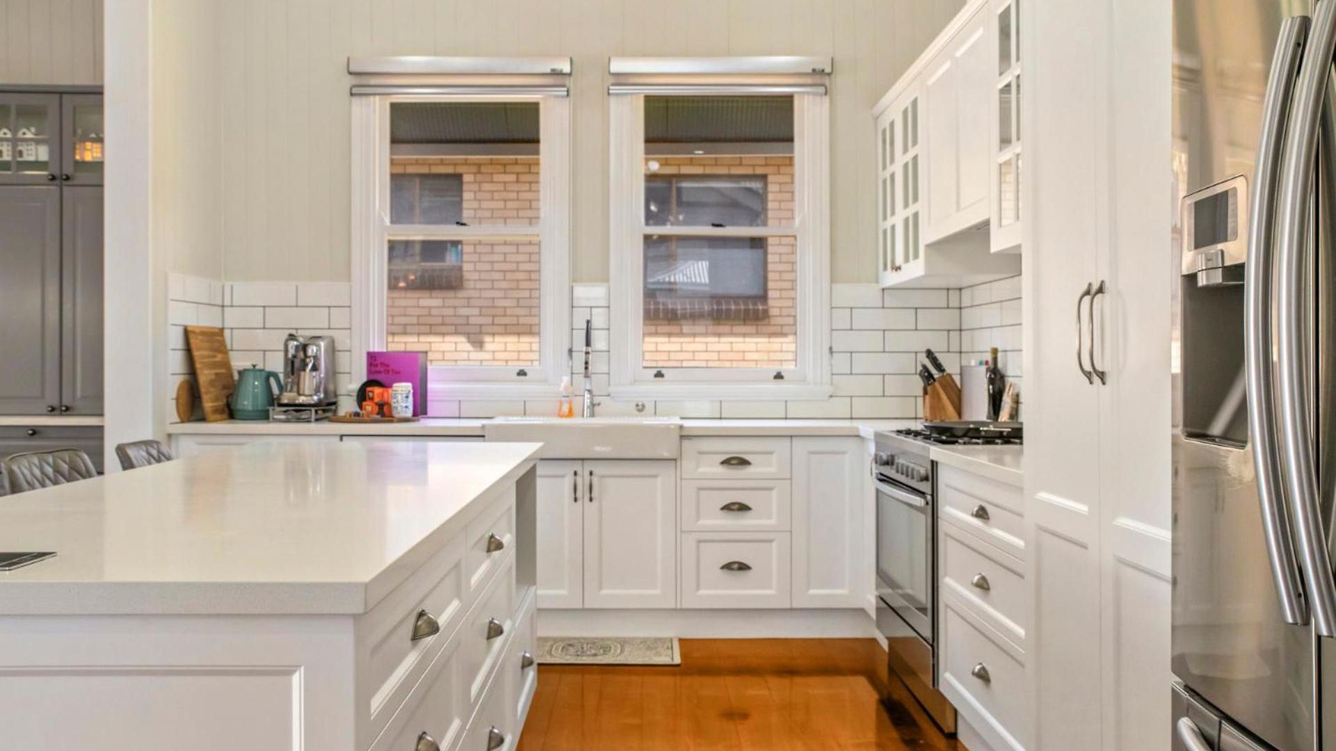 5br Queenslander - Walk To The Gabba - Sleeps 10 * Brisbane