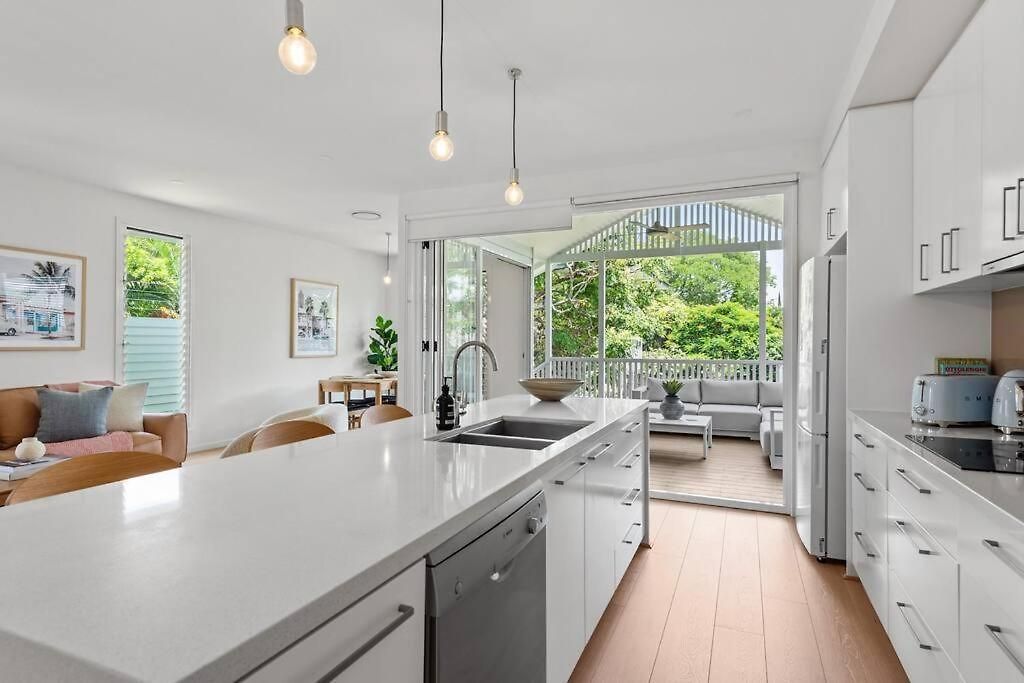 Paddo Princess! ~ 4bed/2bath/1car ~ House *