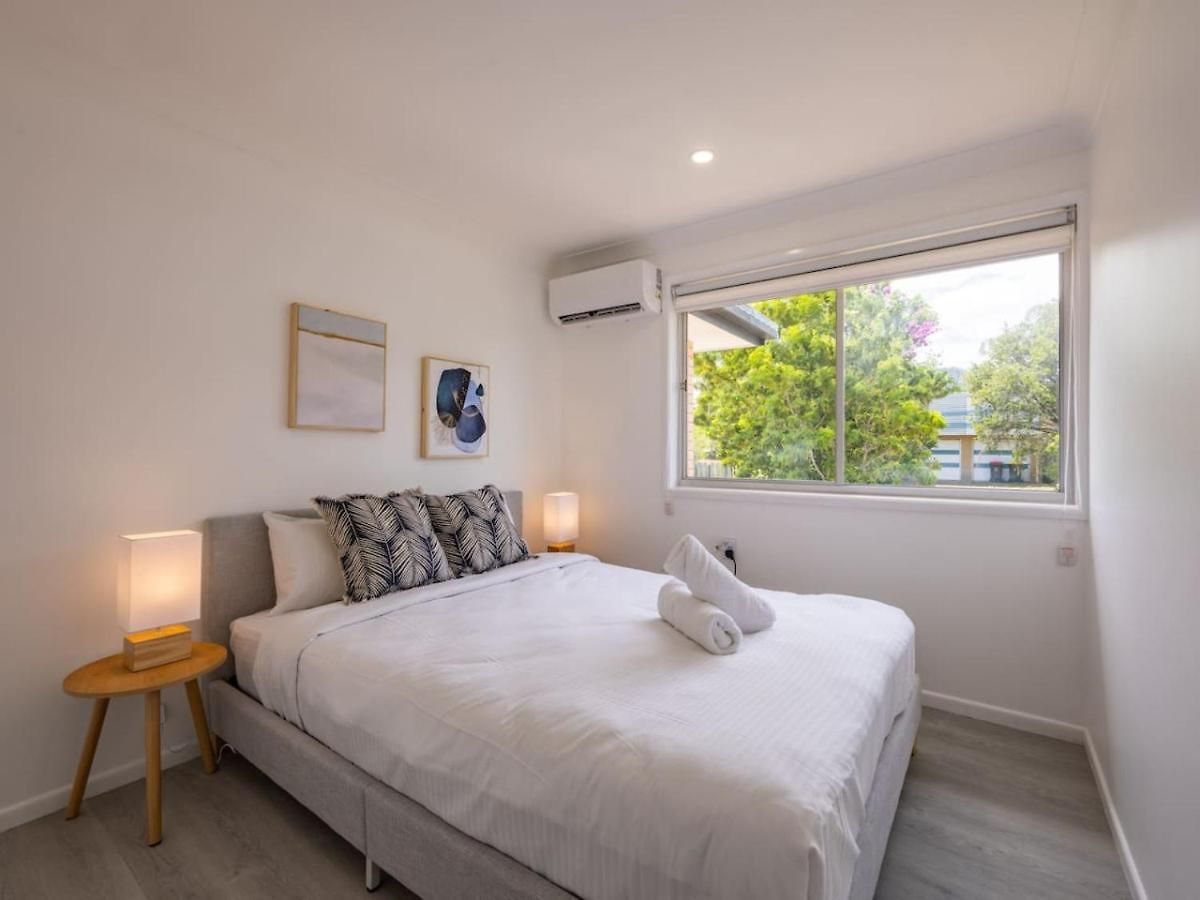 Holiday home Convenient Comfort 4br Near Malls And Transport