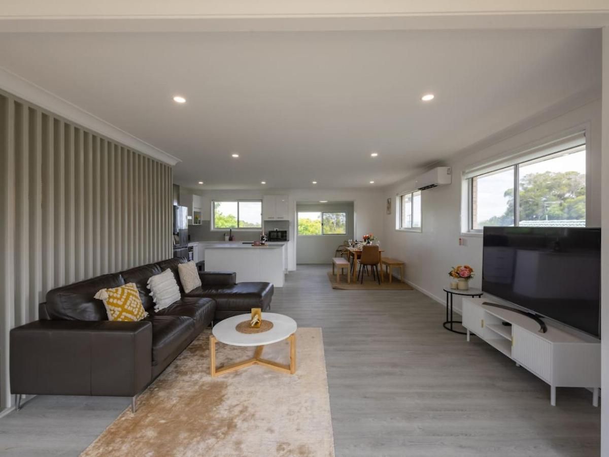 Holiday home Convenient Comfort 4br Near Malls And Transport Brisbane