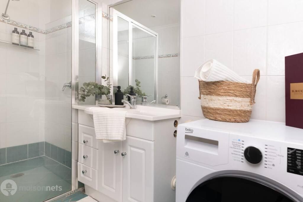 3 Bed Budget Gem With Parking Near Gabba * Brisbane