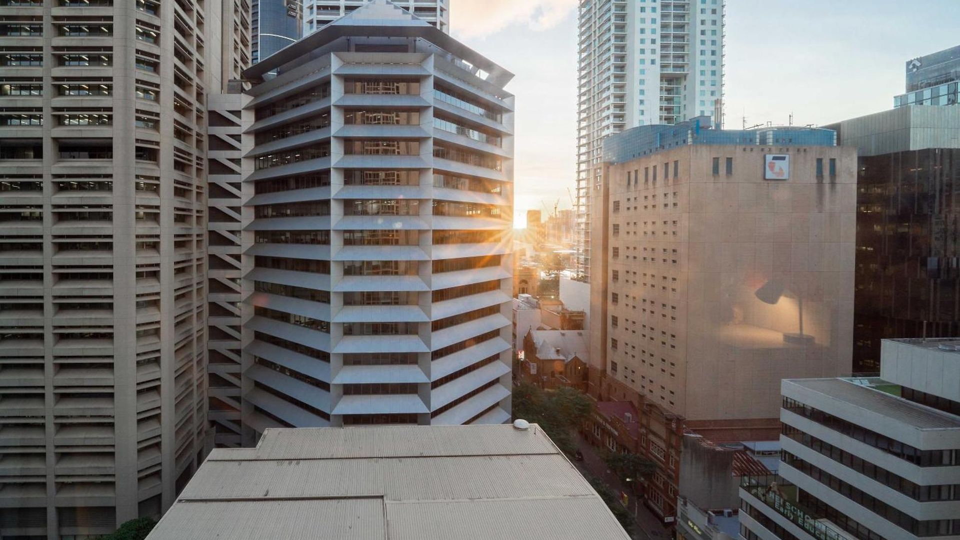 Prime Location - Cbd 1 Bed W Shared 25m Pool, Gym, Sundeck And A Bbq Area Apartment
