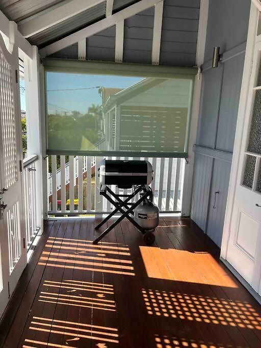 Entire Upper Floor 1 Bedroom Holiday home