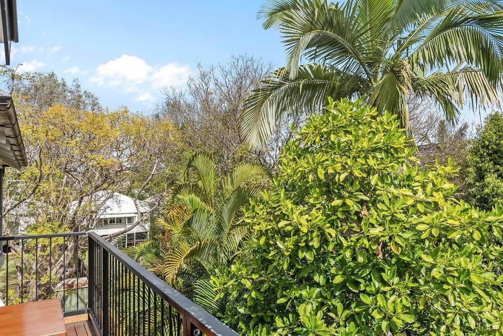 Abracadabra! ~ 1bed / 1bath / Balconies ~ New Farm * Brisbane