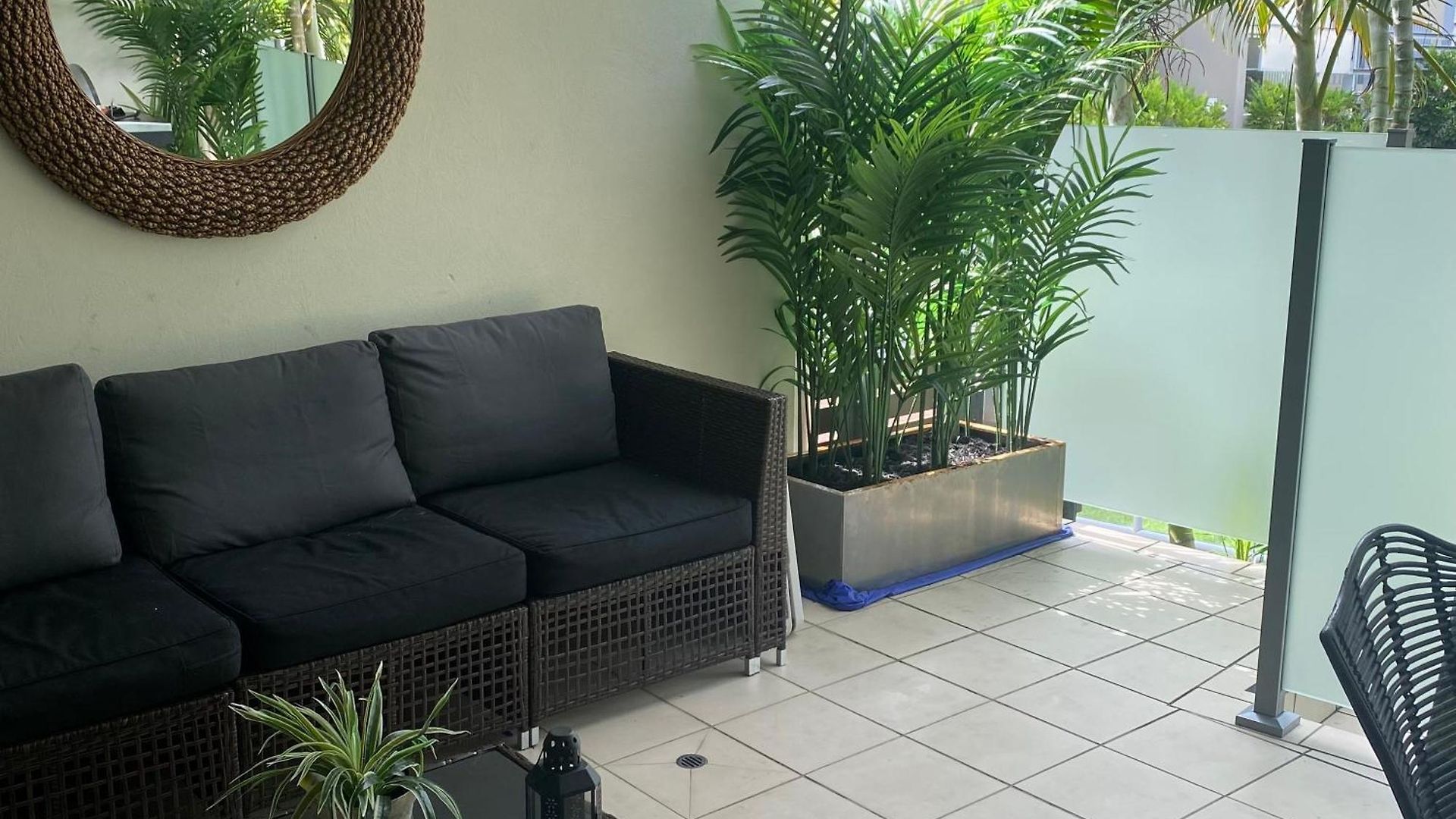 1br, Study + Patio & Pool Apartment