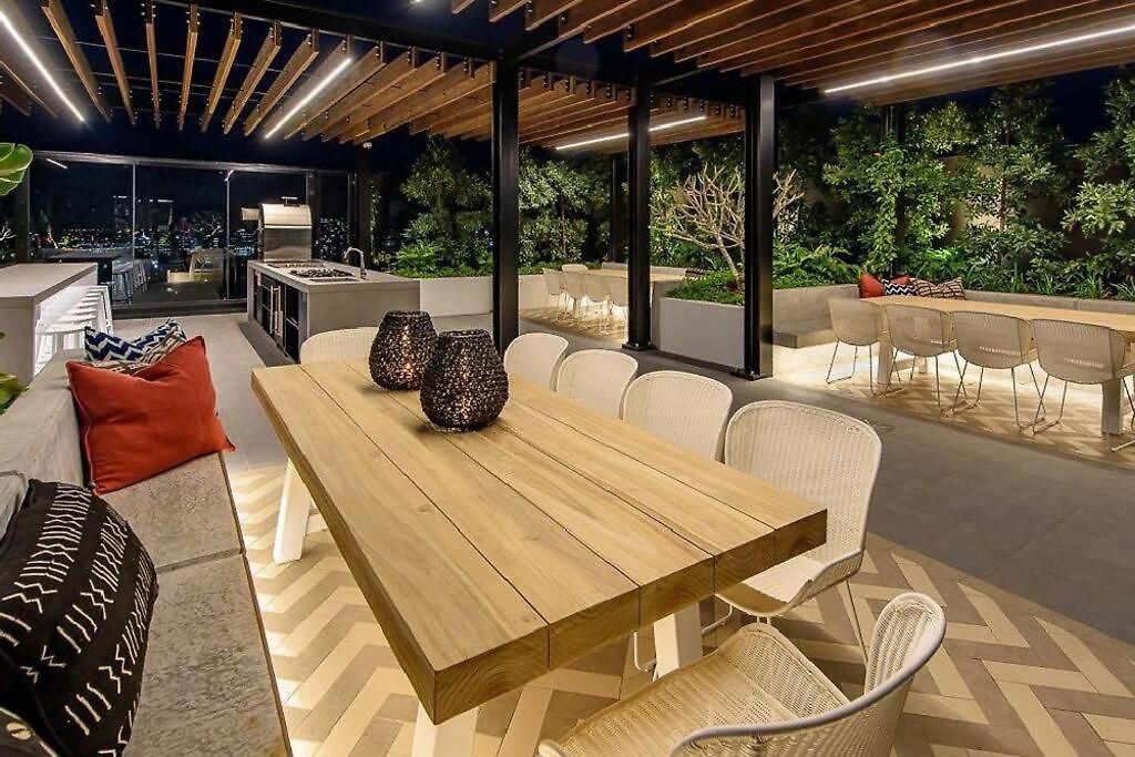 Apartment Location! Boutique 2br With Pool & Bbq Near South Bank And *