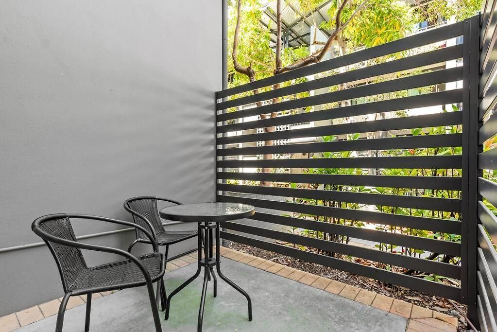 Tasteful Teneriffe - 1bed, 1bath, Balconies